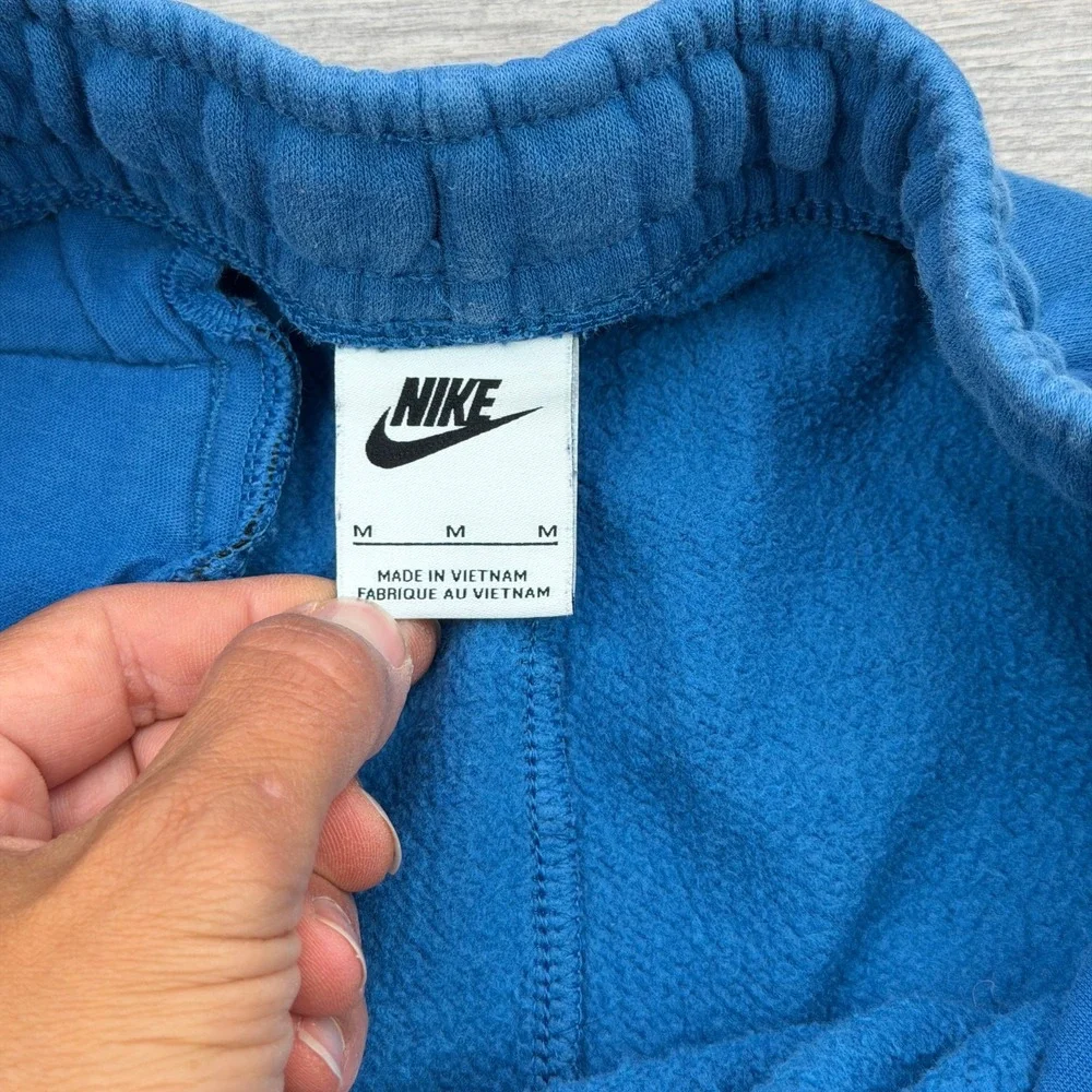 Nike Club Fleece Joggers Mens Medium Blue Tapered Swoosh Sweatpants BV2671-407